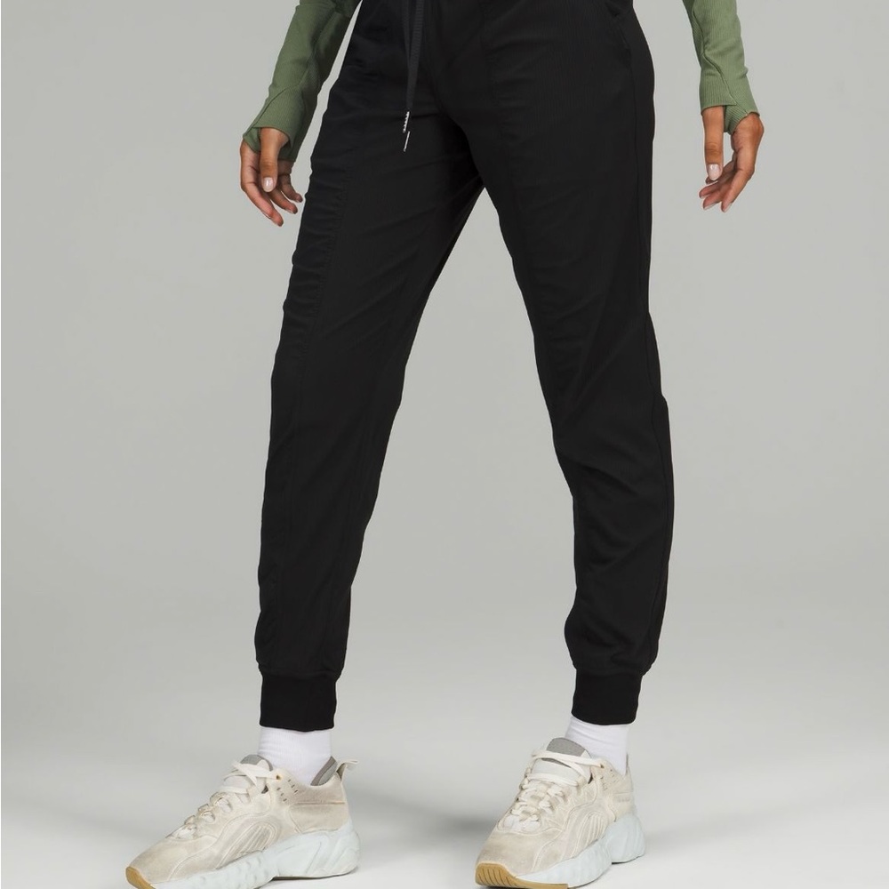 Lululemon Black Dance Studio Mid-Rise Jogger Full Length